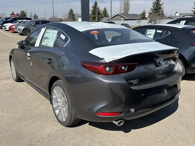 2026 Mazda Mazda3 - Photo 4