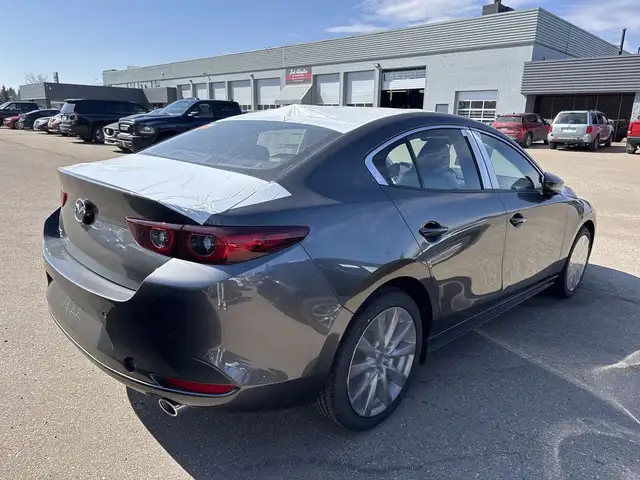 2026 Mazda Mazda3 - Photo 5