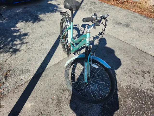 Ladies Commuter Bike For SAle - Photo 3