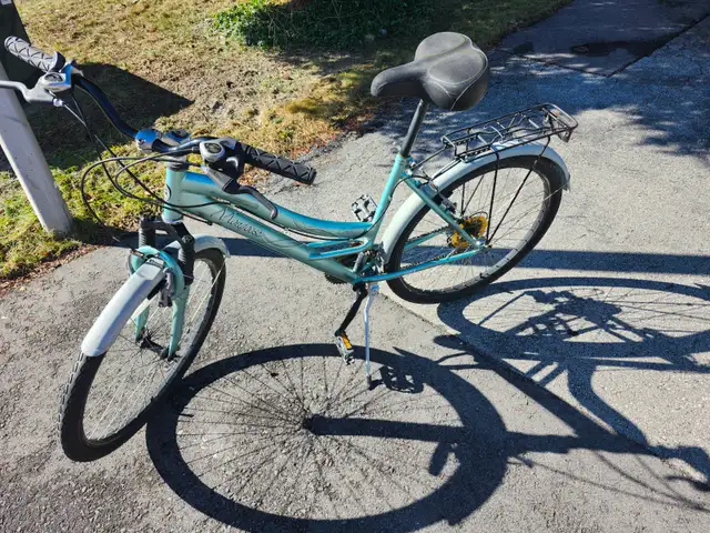 Ladies Commuter Bike For SAle - Photo 4