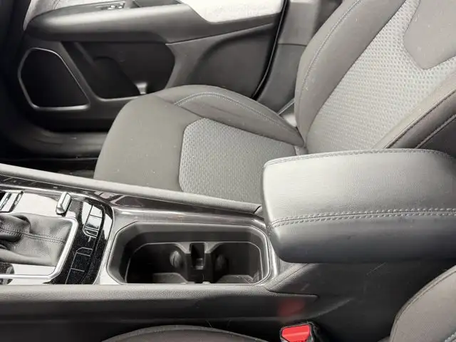 2025 Jeep Compass Sport 4x4 | 2L Turbo | Low KMs | Heated Seats - Photo 22