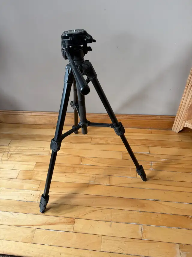 tripod for sale
