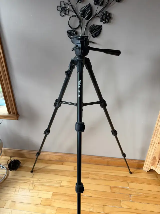 tripod for sale - Photo 4