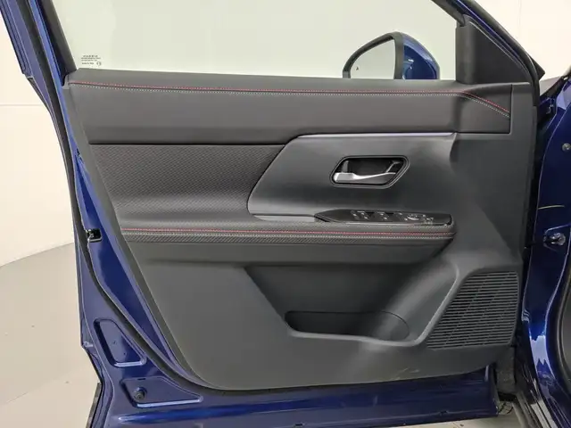 2025 Nissan Kicks SR | AWD | HTD SEATS/WHEEL | PANO | RMT START - Photo 38