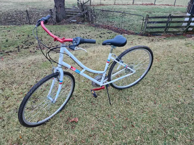 Ladies Commuter Bike For Sale - Photo 5