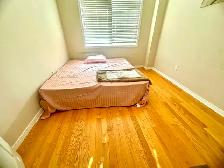 Private room/bathroom and washroom for rent in Mississauga