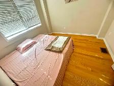 Private room/bathroom and washroom for rent in Mississauga - Photo 2