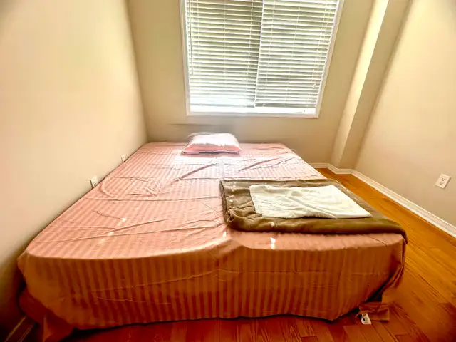 Private room/bathroom and washroom for rent in Mississauga - Photo 14