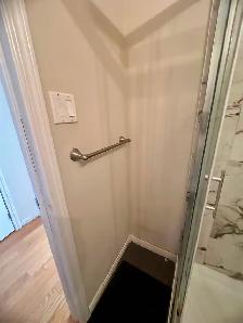Private room/bathroom and washroom for rent in Mississauga - Photo 16