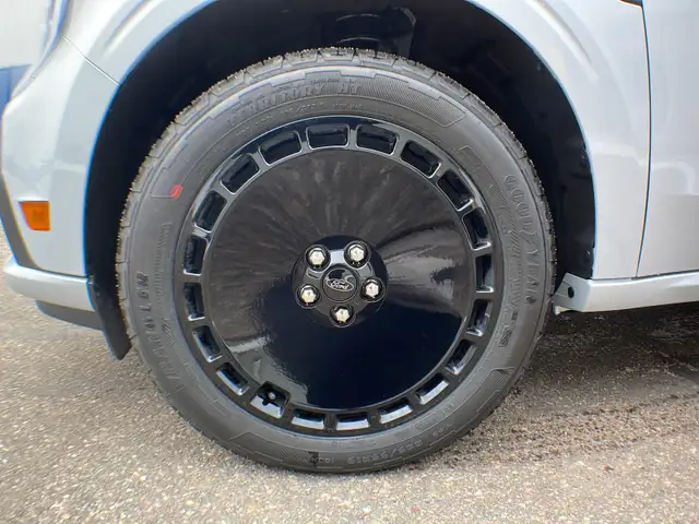 2026 Ford Maverick Lobo AWD 402A - Photo 9