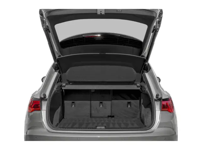 2025 Audi Q3 - Photo 8