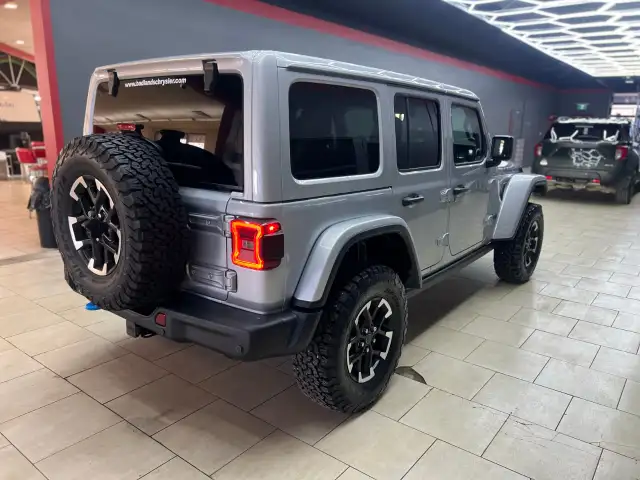 2024 Jeep Wrangler 4xe - Photo 10