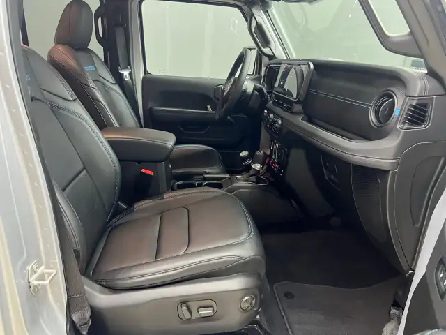 2024 Jeep Wrangler 4xe - Photo 17