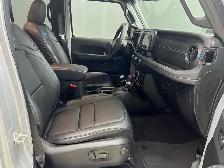 2024 Jeep Wrangler 4xe - Photo 17