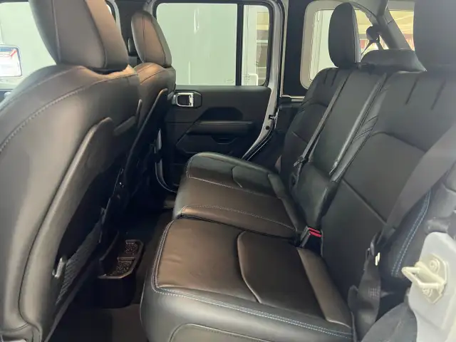 2024 Jeep Wrangler 4xe - Photo 18