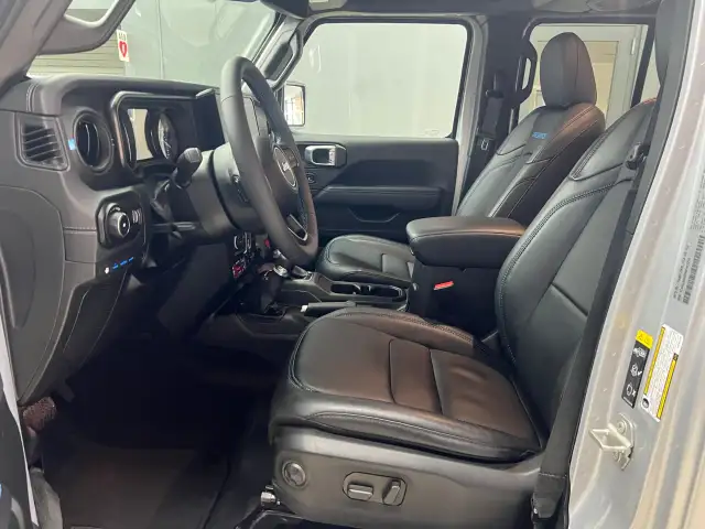 2024 Jeep Wrangler 4xe - Photo 31