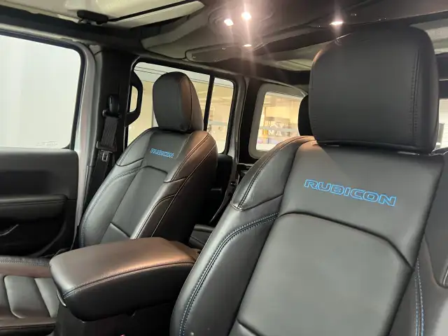 2024 Jeep Wrangler 4xe - Photo 32