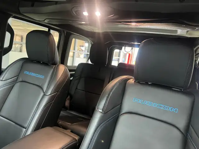 2024 Jeep Wrangler 4xe - Photo 33