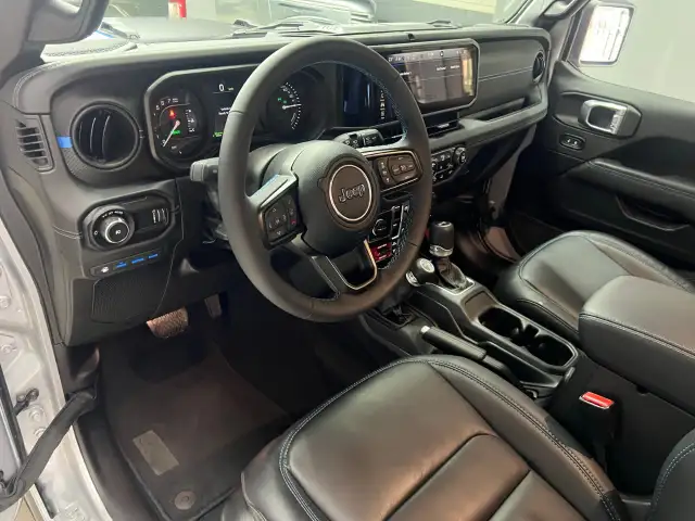 2024 Jeep Wrangler 4xe - Photo 34