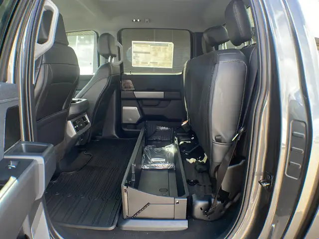 2026 Ford Super Duty F-350 Dually Lariat FX4 628A - Photo 24