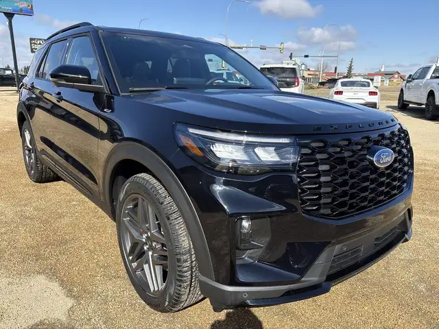 2026 Ford Explorer ST-Line 300A - Photo 11