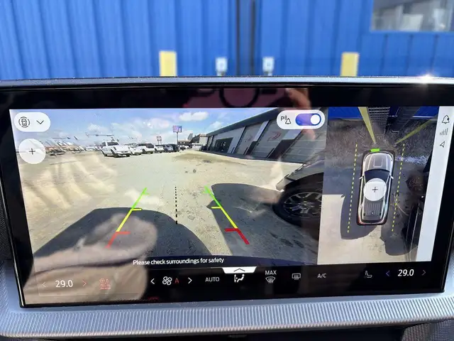 2026 Ford Explorer ST-Line 300A - Photo 21