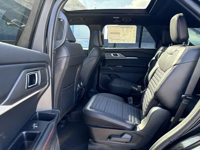 2026 Ford Explorer ST-Line 300A - Photo 25
