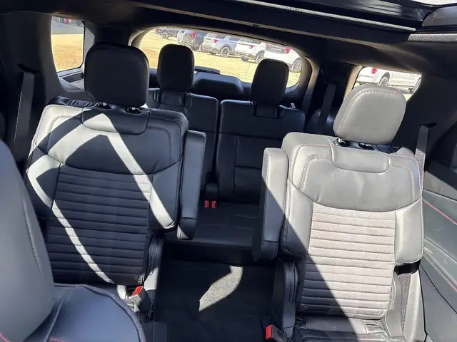 2026 Ford Explorer ST-Line 300A - Photo 26