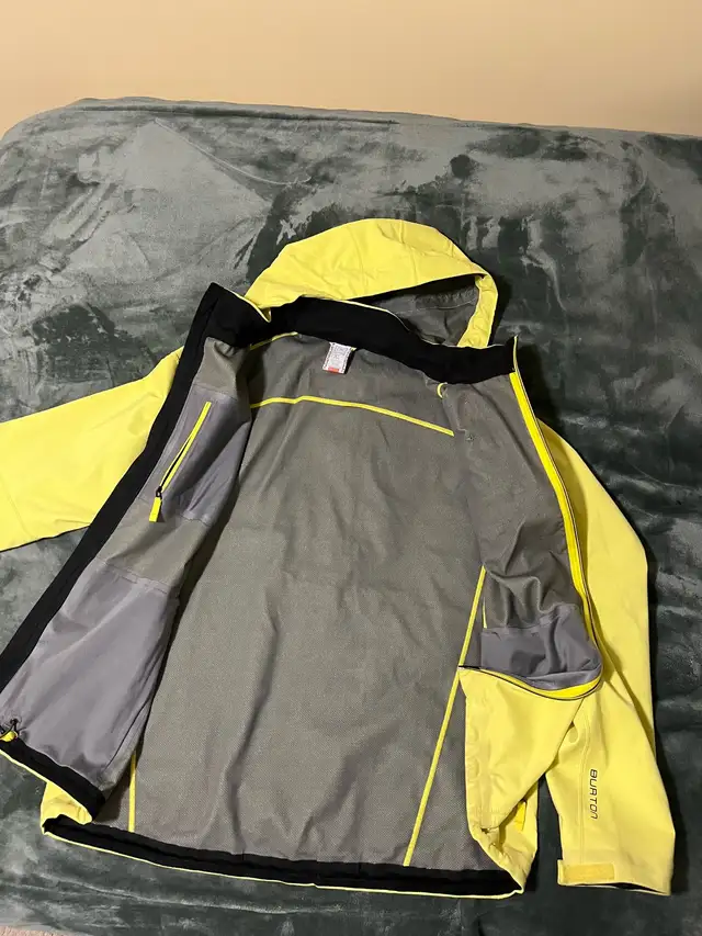 Burton ak Snowboard Jacket - Photo 2