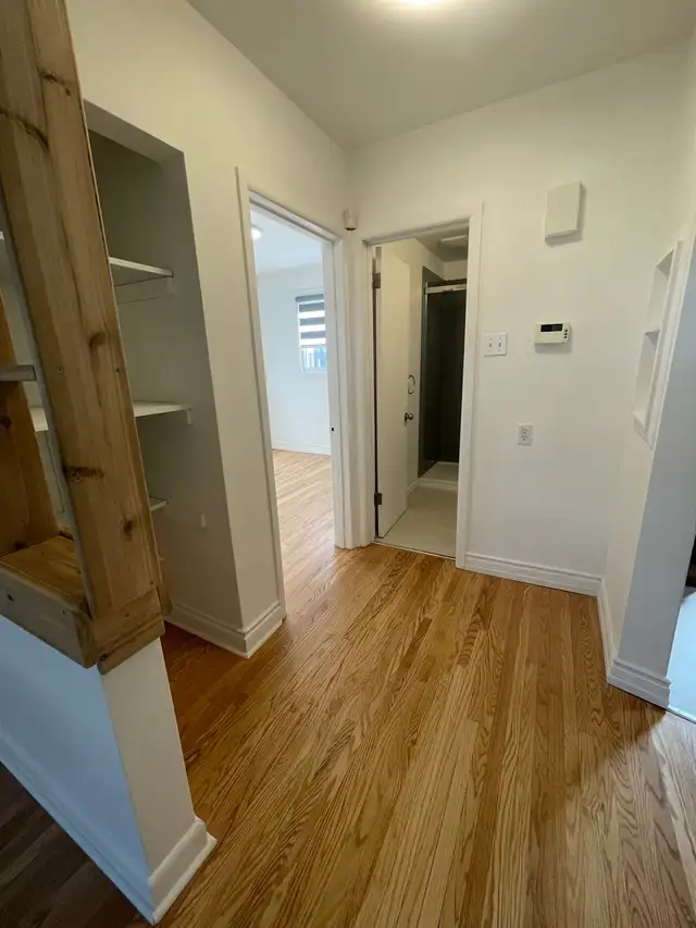 NEWLY RENOVATED BUNGALOW FOR RENT IN RIVER HEIGHTS/CRESENTWOOD - Photo 5