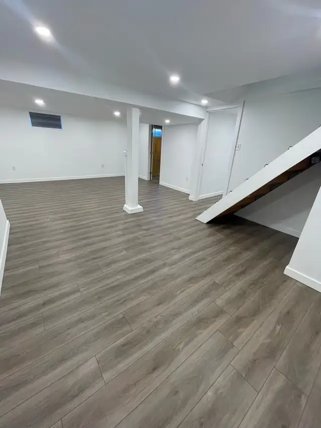 NEWLY RENOVATED BUNGALOW FOR RENT IN RIVER HEIGHTS/CRESENTWOOD - Photo 10