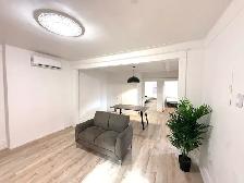 GREAT 2 BEDROOM WiTH 4 BEDS FULLY FURNISHED - Photo 2