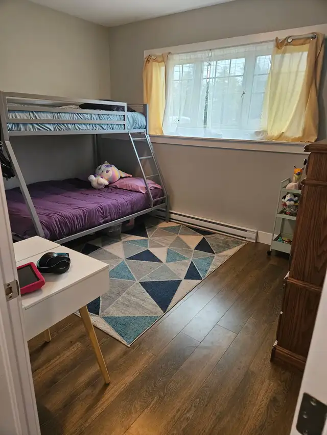 Beautiful 3-bedroom 1.5 bathrooms semi-detached house - Elmsdale - Photo 8