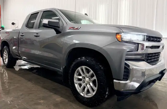 2019 Chevrolet Silverado 5.3L V8 Safetied Financing Available - Photo 3