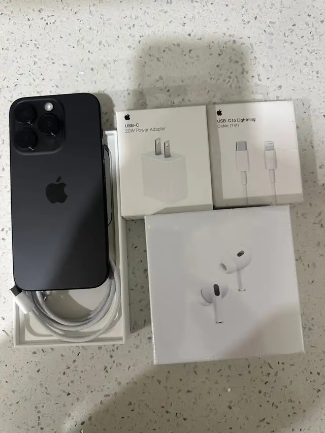 iPhone 15 Pro 128gb 86% batt Airpods/Charger Set/Delivery
