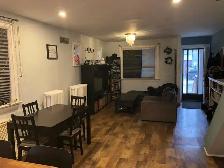 3 Bdrm House-Oakwood LRT/St. Clair W. & Cedarvale Subways - Photo 2