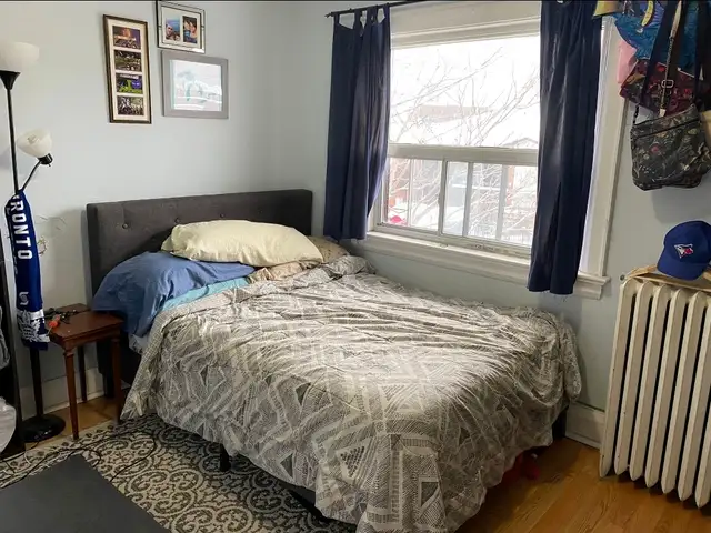 3 Bdrm House-Oakwood LRT/St. Clair W. & Cedarvale Subways - Photo 3