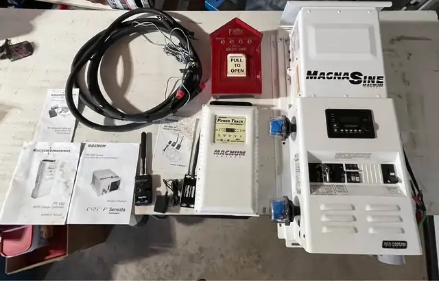 Solaire Très rare Système gestion Solaire MAGNUM « Off Grid »