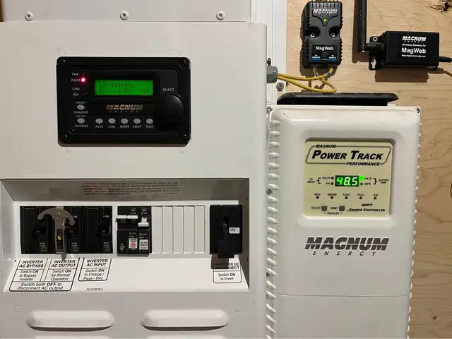 Solaire Très rare Système gestion Solaire MAGNUM « Off Grid » - Photo 2