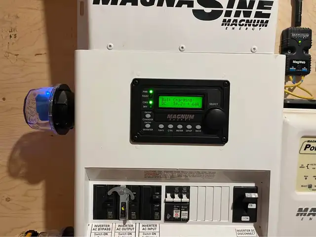 Solaire Très rare Système gestion Solaire MAGNUM « Off Grid » - Photo 3