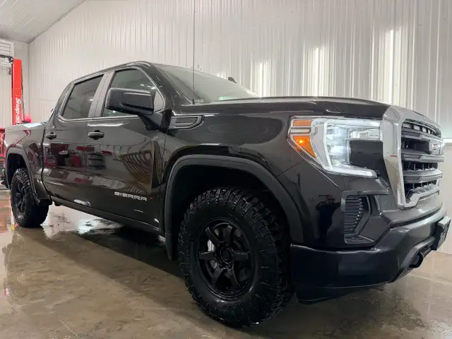 Black on Black 2019 GMC Sierra Safetied Financing Available - Photo 2