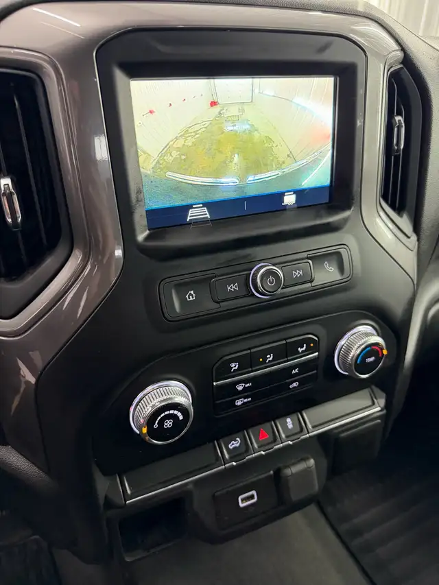 Black on Black 2019 GMC Sierra Safetied Financing Available - Photo 9