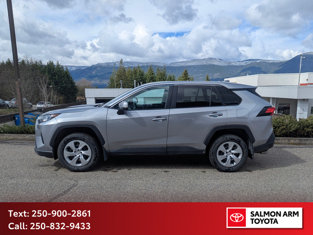 2025 Toyota RAV4 LE LE AWD, CERTIFIED, NEAR NEW BRAKES - Photo 3