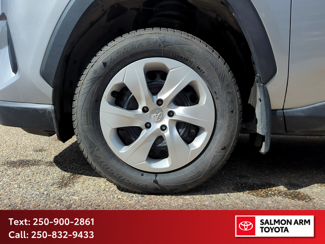 2025 Toyota RAV4 LE LE AWD, CERTIFIED, NEAR NEW BRAKES - Photo 6