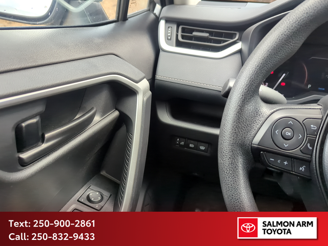 2025 Toyota RAV4 LE LE AWD, CERTIFIED, NEAR NEW BRAKES - Photo 16