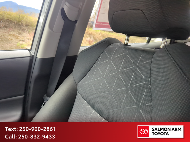 2025 Toyota RAV4 LE LE AWD, CERTIFIED, NEAR NEW BRAKES - Photo 19