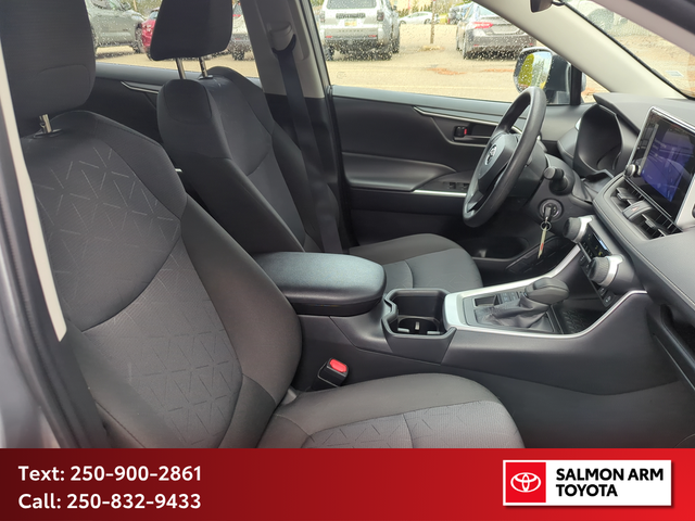 2025 Toyota RAV4 LE LE AWD, CERTIFIED, NEAR NEW BRAKES - Photo 21