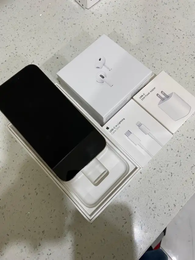 iPhone 14 Pro Max 256gb Airpods/Adapter/Delivery