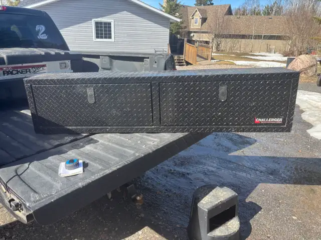 Challenger Deflecta Aluminum Shield