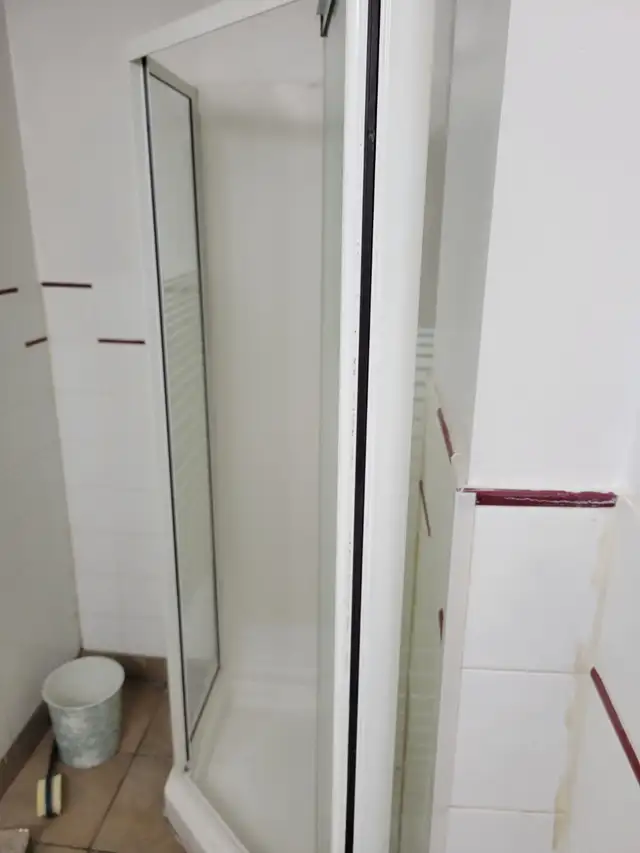 Furnished 1 Bedroom Basement For Rent! - Photo 4